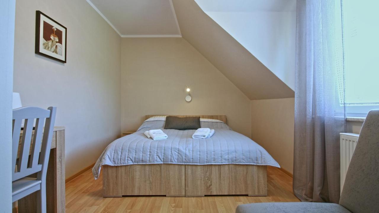 Lc Pokoje & Apartamenty โปเบียโรโว ภายนอก รูปภาพ