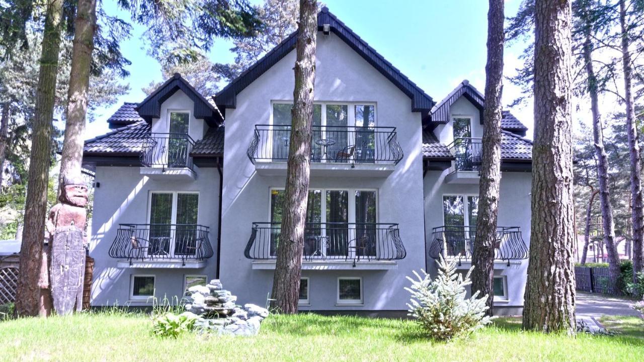 Lc Pokoje & Apartamenty โปเบียโรโว ภายนอก รูปภาพ