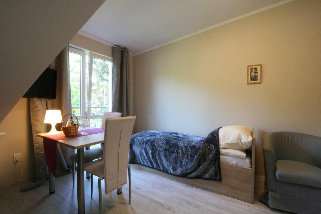 Lc Pokoje & Apartamenty โปเบียโรโว ภายนอก รูปภาพ